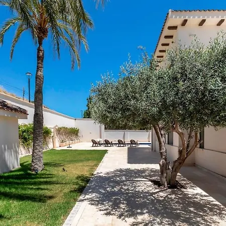 Irene: Beachfront Luxury With Sea Views And Private Pool Villa Alicante