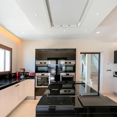 Villa Irene: Beachfront Luxury With Sea Views And Private Pool Alicante