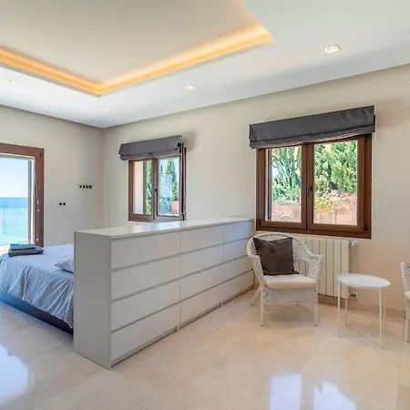 Irene: Beachfront Luxury With Sea Views And Private Pool * Alicante